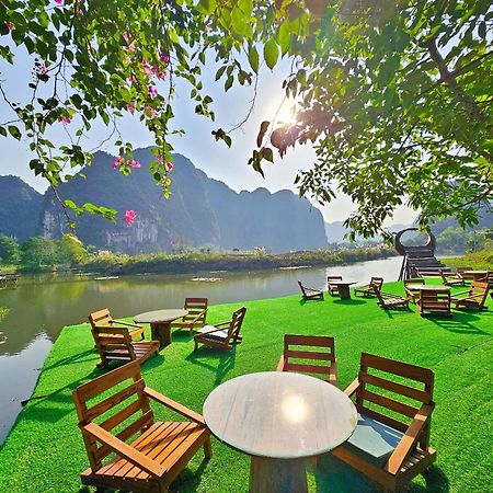 Quoc Khanh Bamboo Homestay Нин Бин Екстериор снимка
