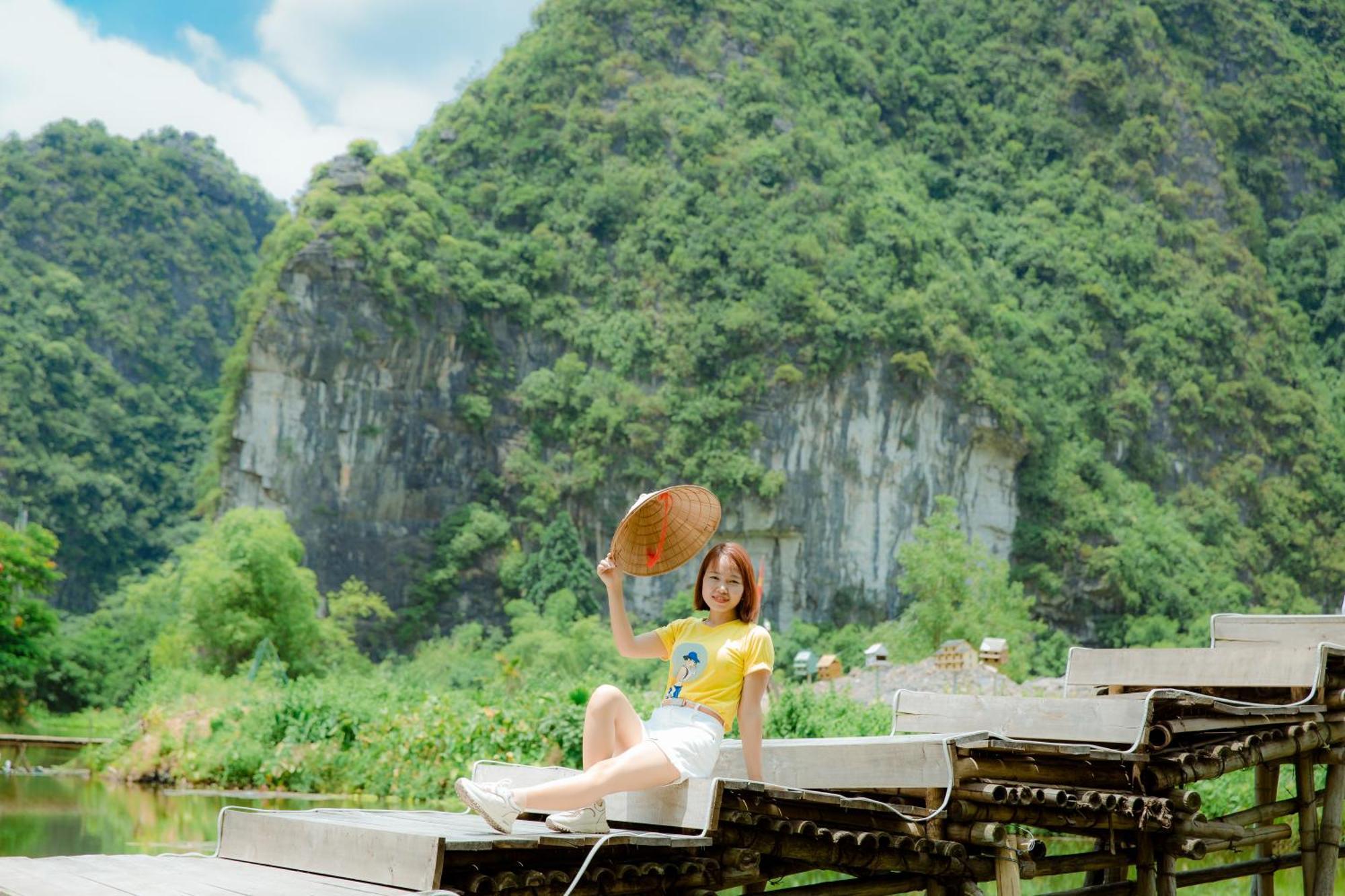 Quoc Khanh Bamboo Homestay Нин Бин Екстериор снимка