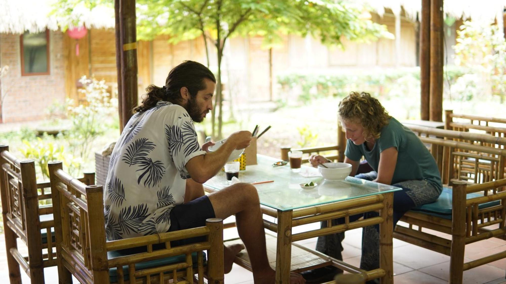 Quoc Khanh Bamboo Homestay Нин Бин Екстериор снимка