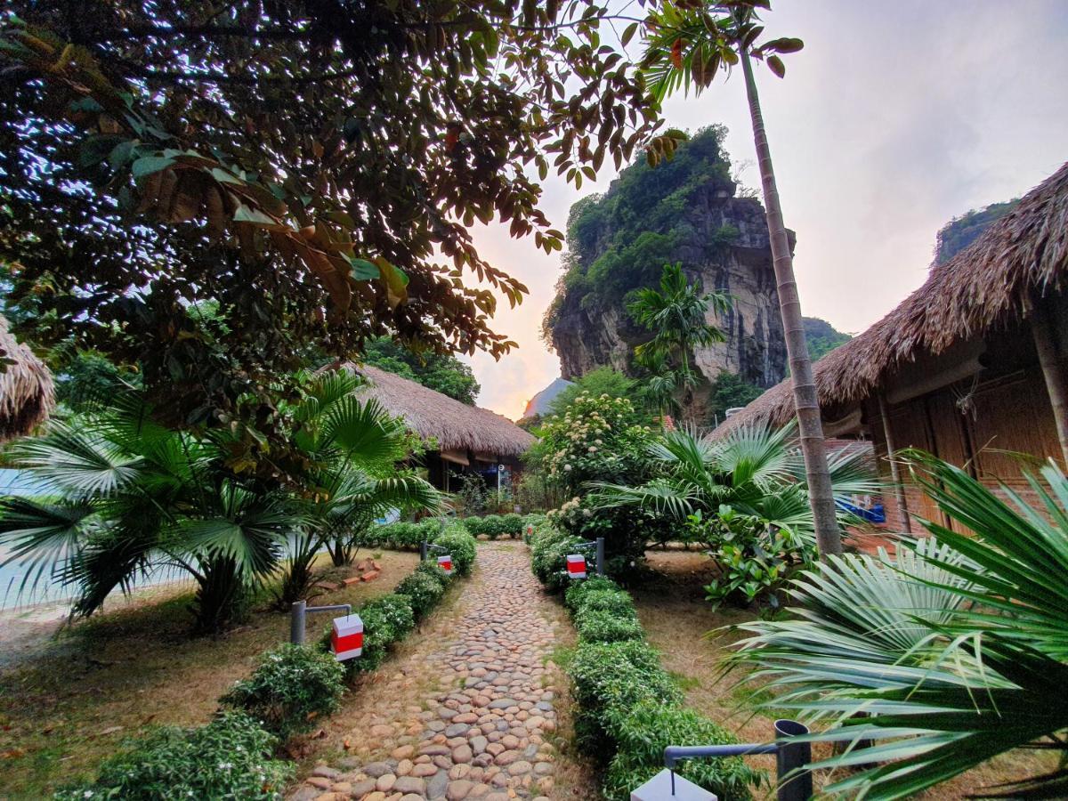 Quoc Khanh Bamboo Homestay Нин Бин Екстериор снимка